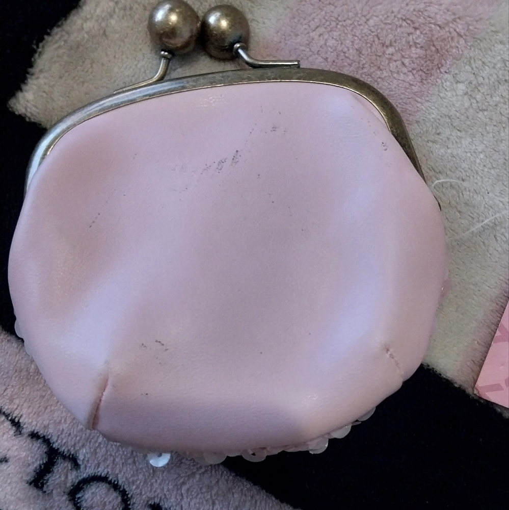 Cancer Survivor Change Bag - Picture 4 of 5